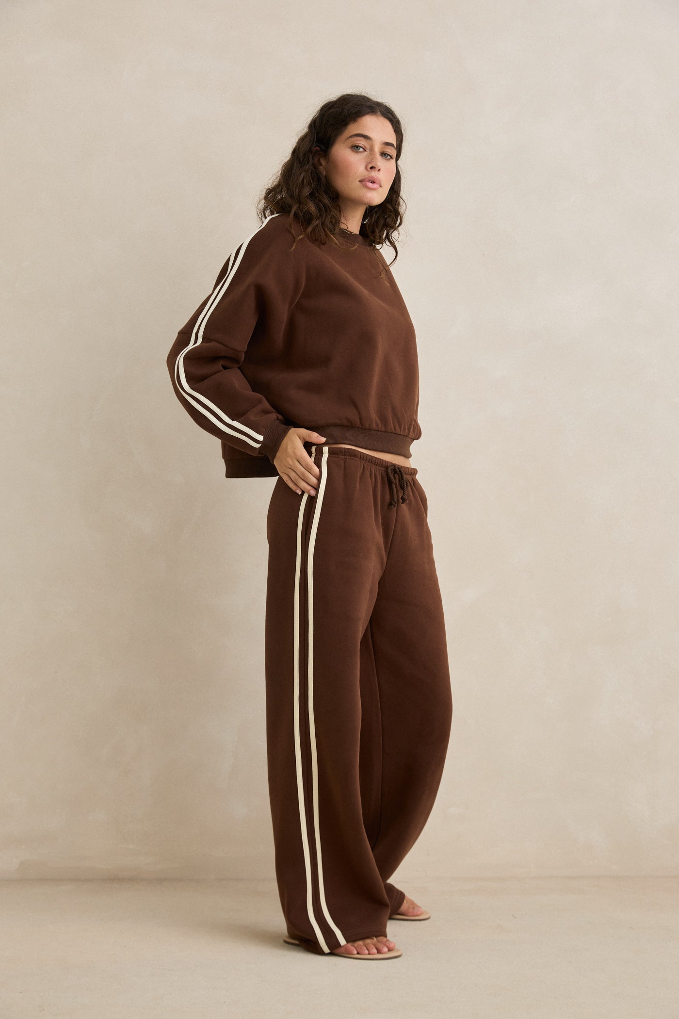 Contrast Sweatshirt - Brown