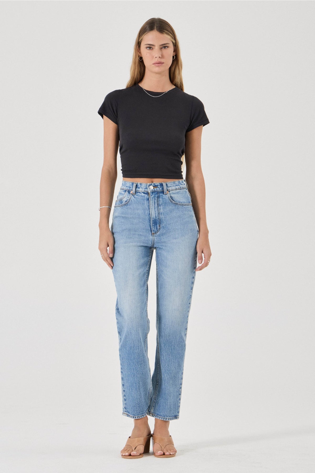 Rolla's Loulou Straight Jean in Lennon Blue