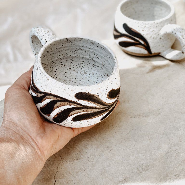 Hana Short Mug -Seaweed Motif