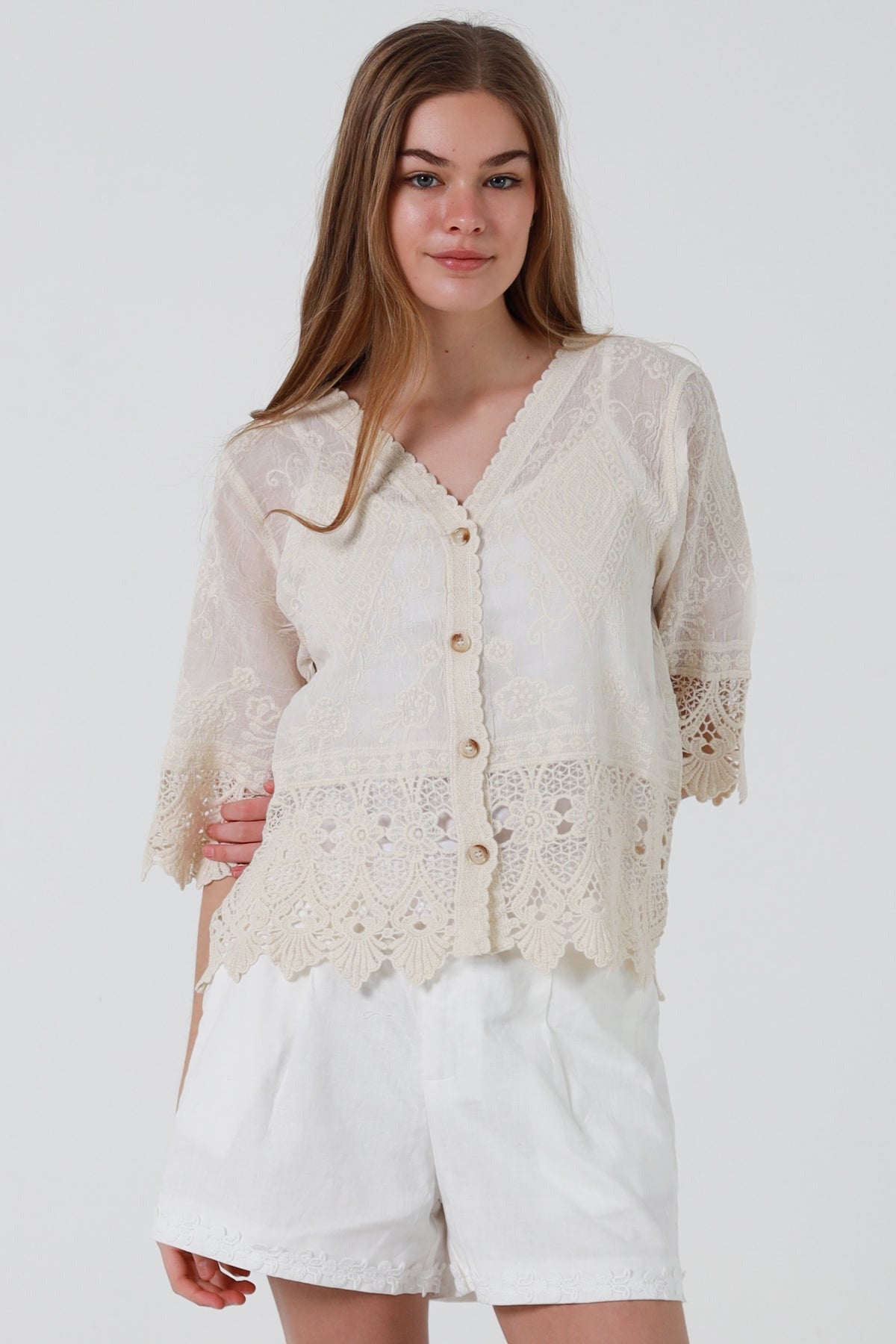 Della Lace Blouse - Beige - Isabella The Label