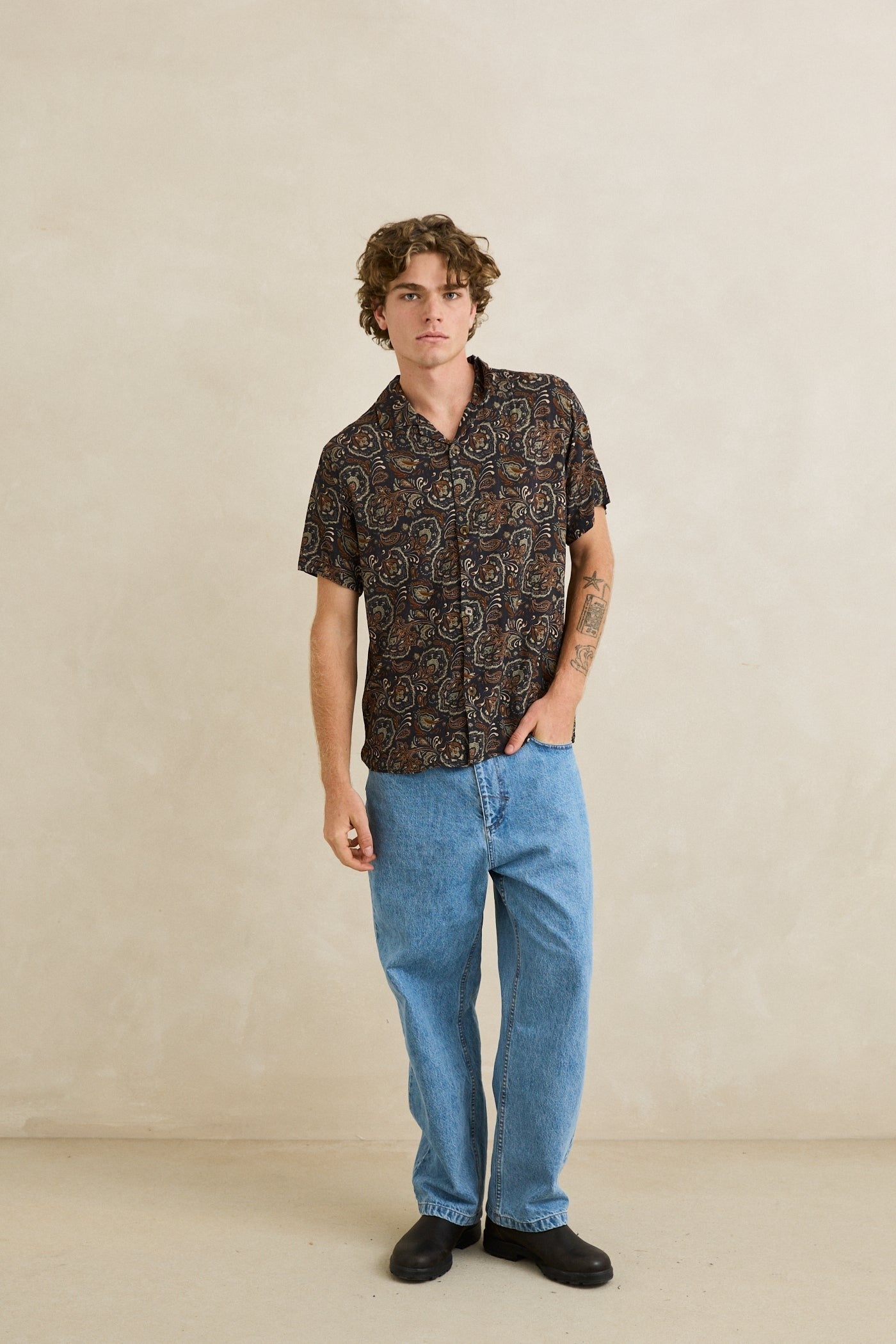 Costa Rica SS Shirt - Black - Rhythm at Reborn Code