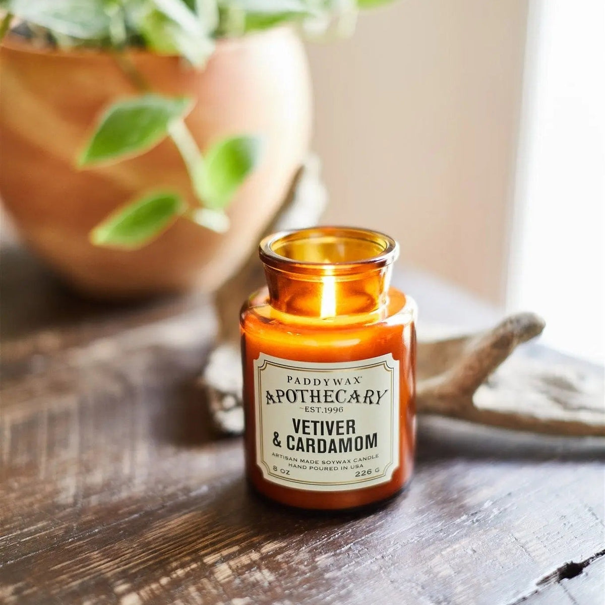 Designworks Collective Apothecary Glass Candle 8oz - Vetiver and Cardamom
