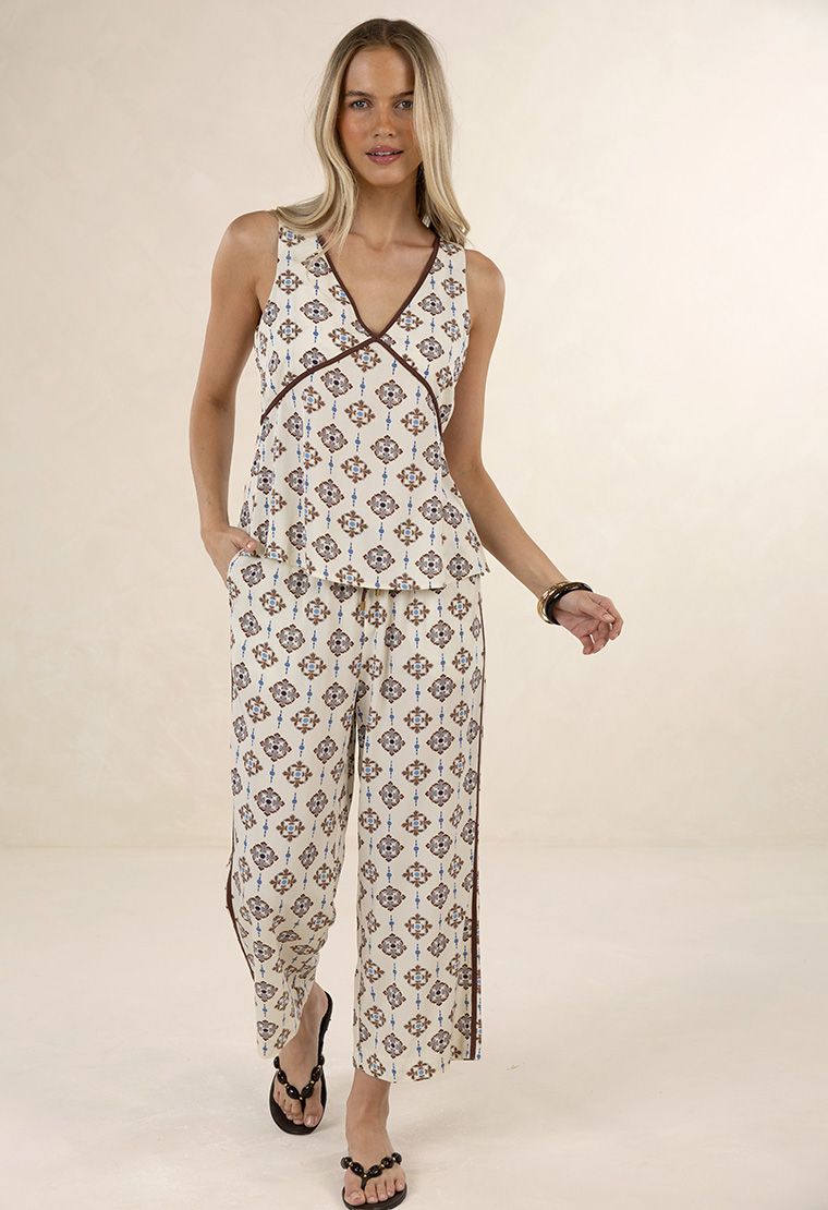 Vintage Tales Top in Cream / Choc