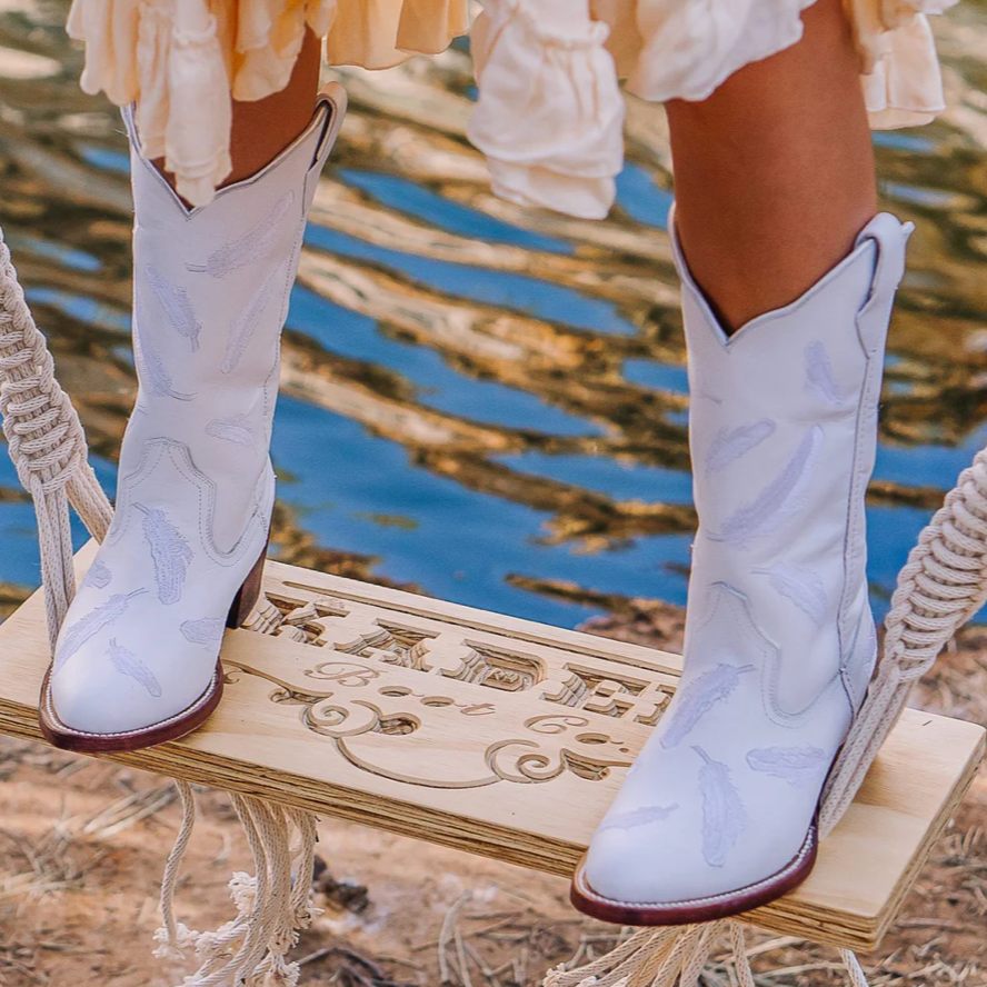 Paraburdoo Boots - White