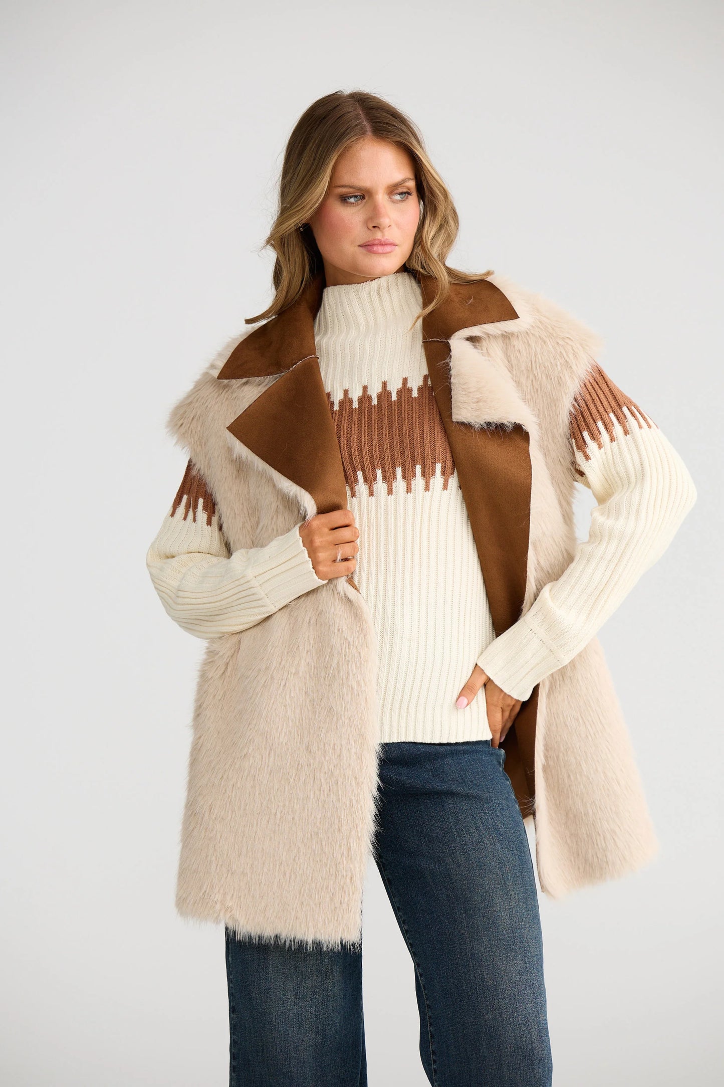 Journey Vest - Dark Tan