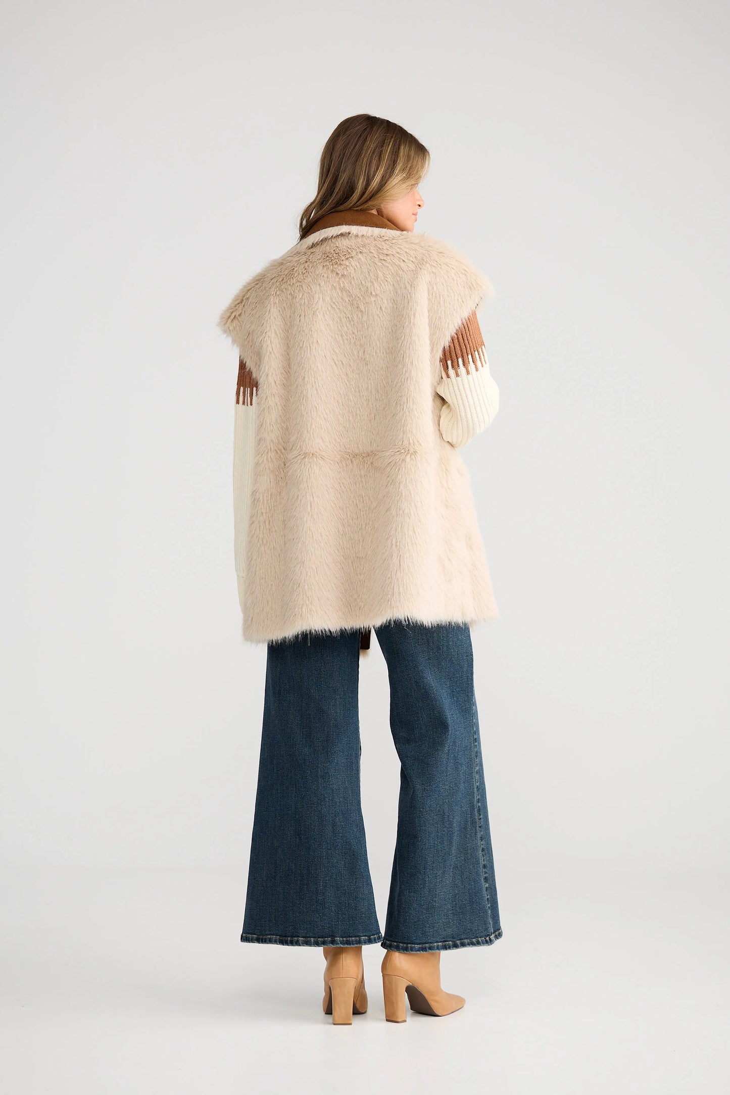 Journey Vest - Dark Tan