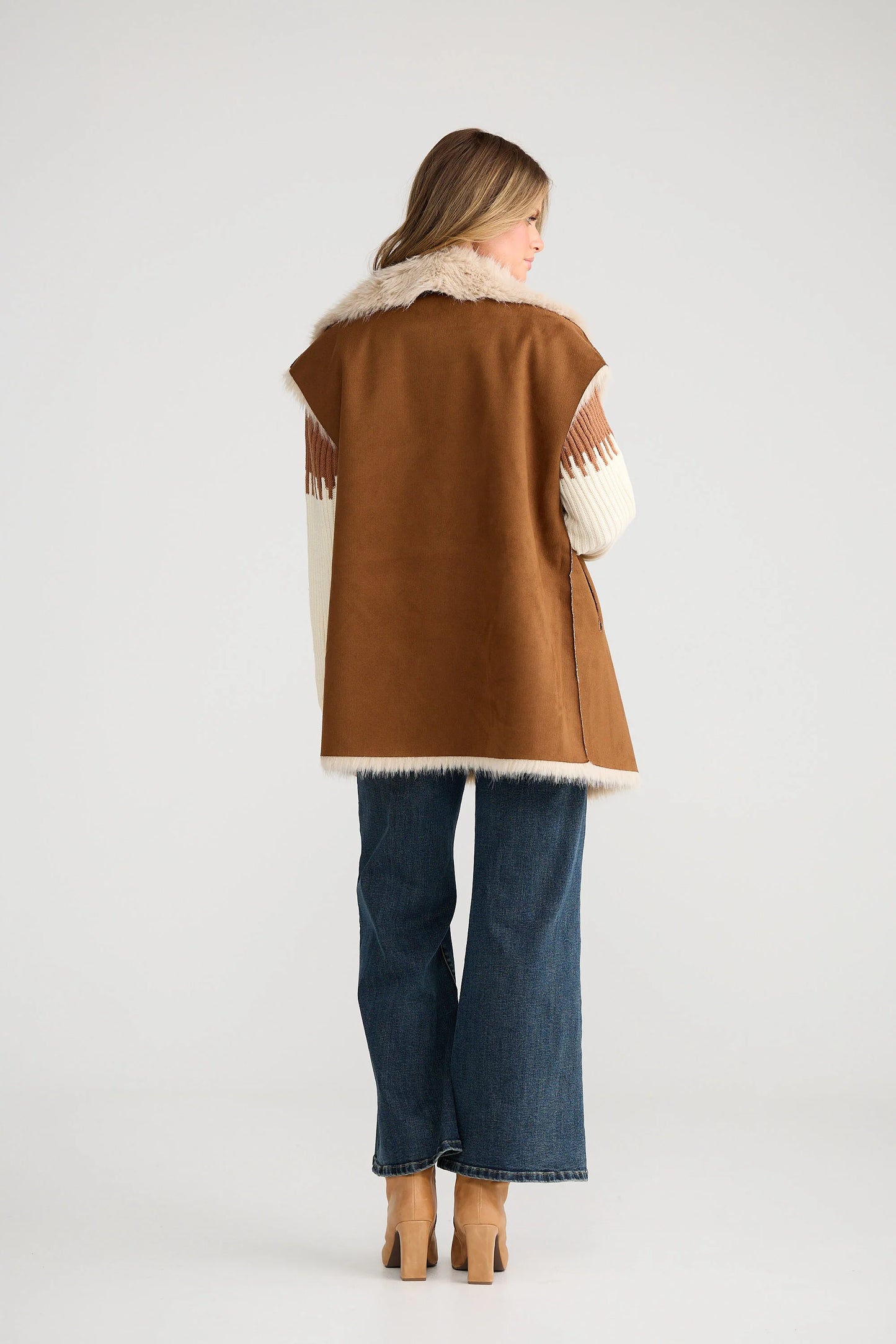 Journey Vest - Dark Tan