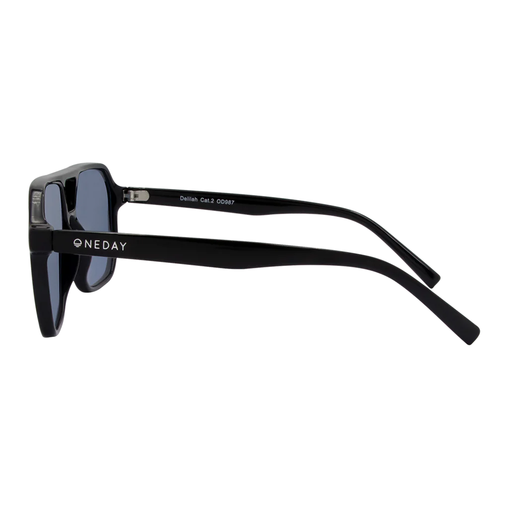 Delilah Sunglasses - Black Blue