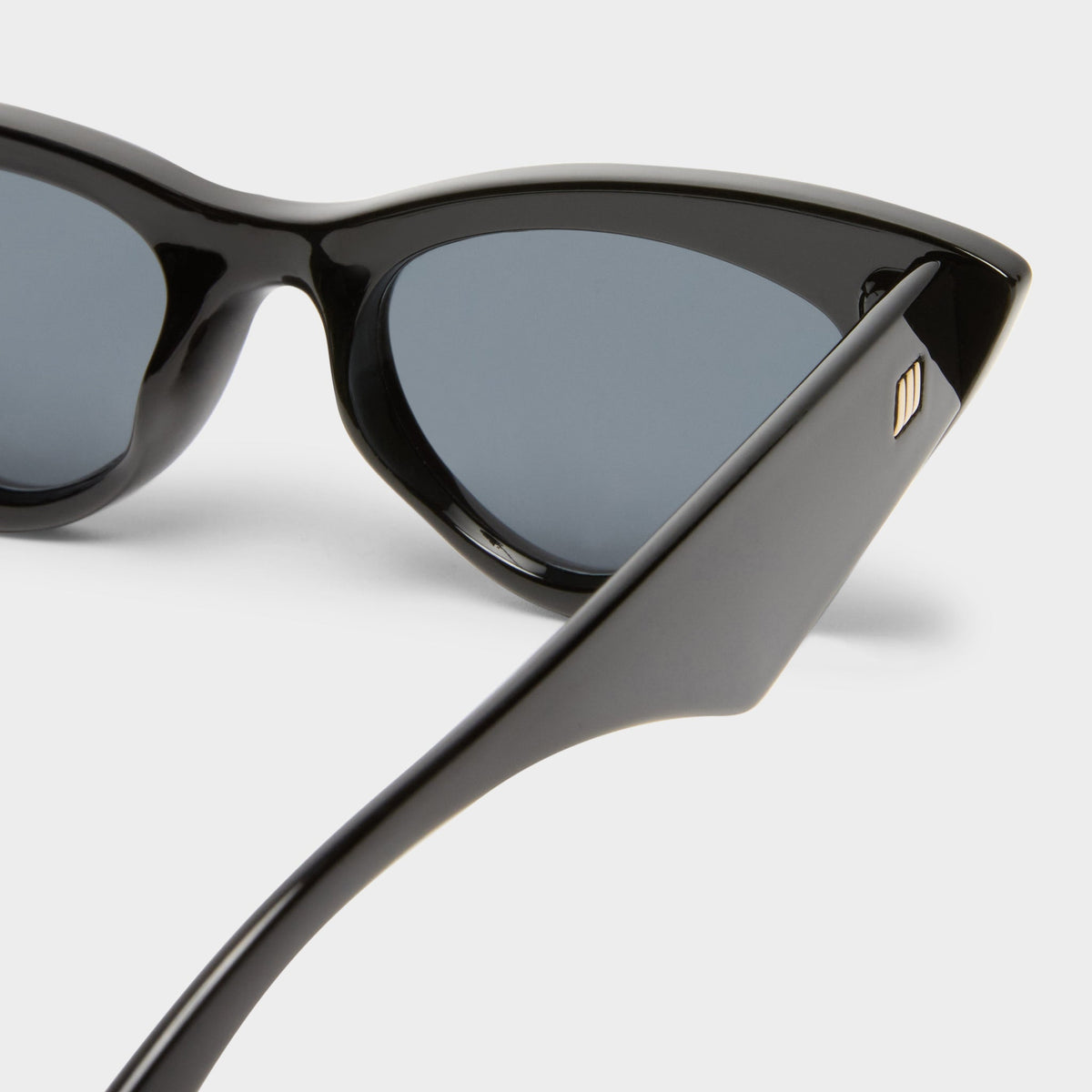 Hypnosis Sunglasses - Black