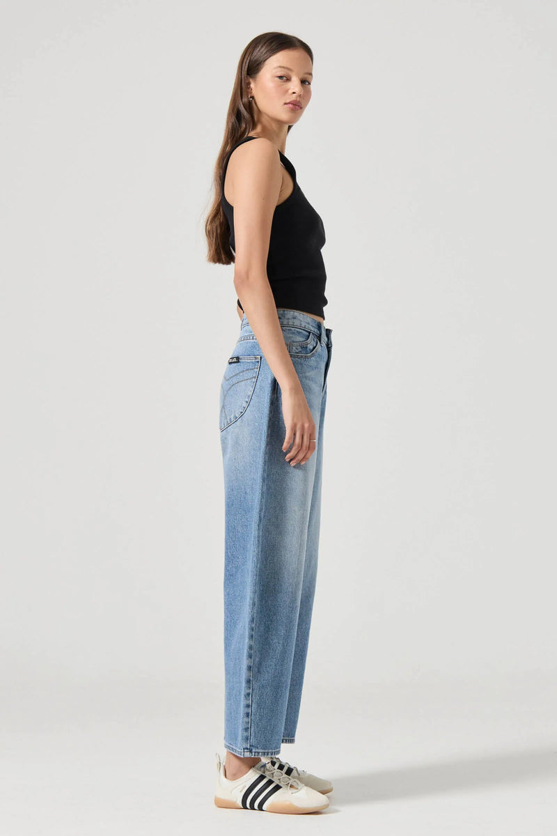 Gigi Barrel Jean - Brad Blue