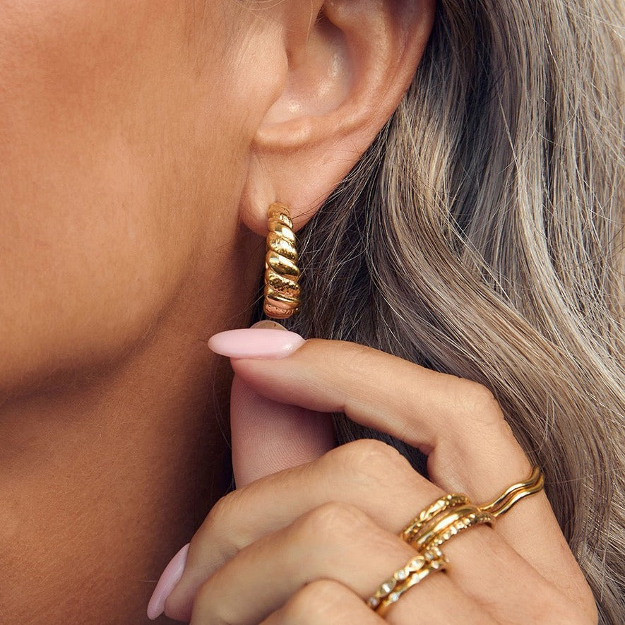 Lulu Gold Hoop Earrings