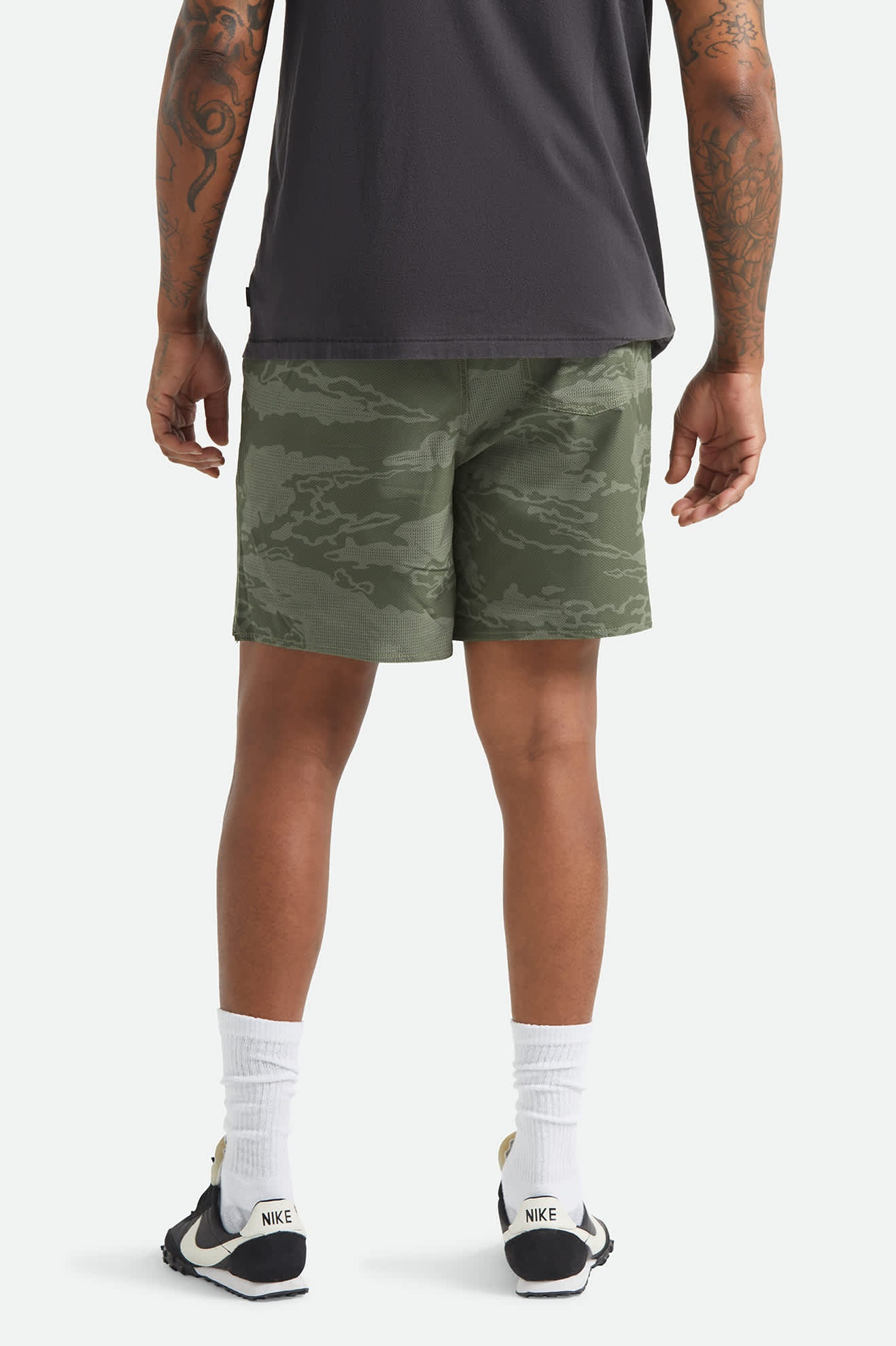 Journey Active Short - Olive Tiger Camo