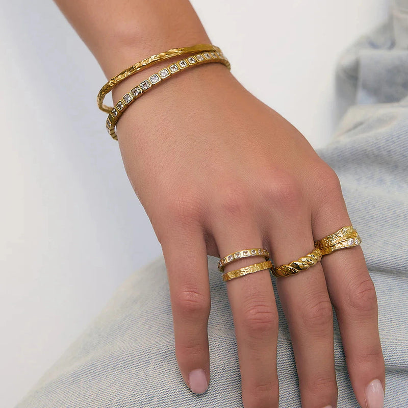 Quinn Gold Ring - Stone